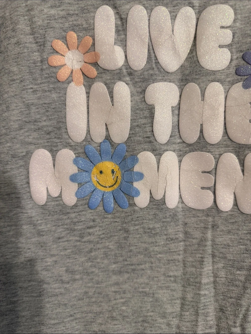 wonder nation Gray Tee with Floral 'Live in the Moment' Graphic
